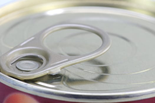 Closeup of a aluminum tin can top