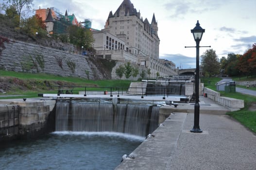 The Rideau Canal with the Fairmont Chateau Laurier Hotel in the background, Ottawa, Ontario.