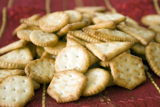 crackers biscuits