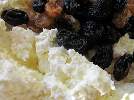 close up of curds with dried fruits