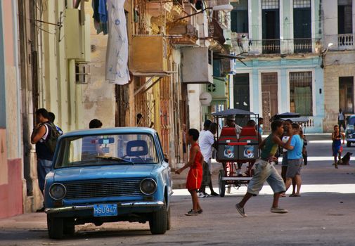 Typical street scene in Old Havane