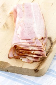 fresh bacon specially smoked and cured . very popular around the world and produced in dozens of delicious varieties.
