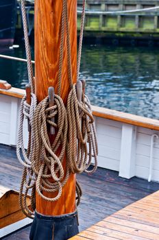 Ropes on tallship cleat