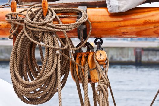 Ropes on tallship cleat close-up