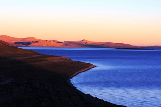 Landscape of mountains and lakes in the highlands of Tibet