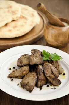Chicken liver with garlic and pepper sauce