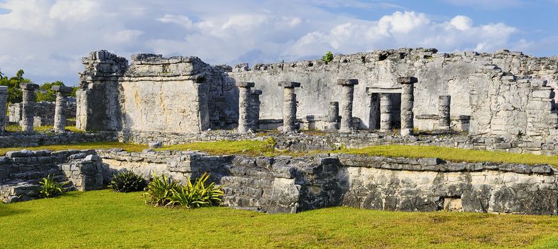 Photo of the Mayan ruins in Tulum Mexico.