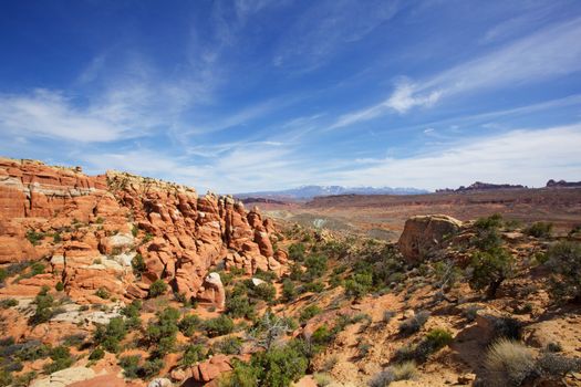 Arches Park near hells kitchen with whispy cirrus clouds