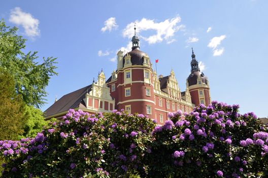 This beautiful castle surrounded by gardens in the English style of the 19th century was inspired by Prince Hermann Pueckler-Muskau. Muskauer Park is part of UNESCO World Heritage Site. It is located on both sides of the Neisse River which is the Polish and German border.