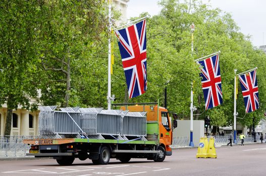 LONDON, UK, Friday 1 June 1, 2012. Preparation and decoration of the Mall and Buckingham Palace for the Queen's Diamond Jubilee main celebrations which will be held during the Central Weekend from June 2 to June 5, 2012.