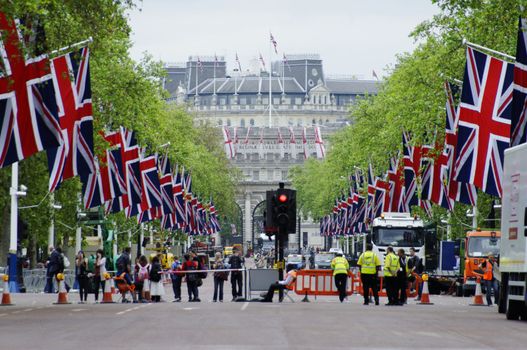 LONDON, UK, Friday 1 June 1, 2012. Preparation and decoration of the Mall and Buckingham Palace for the Queen's Diamond Jubilee main celebrations which will be held during the Central Weekend from June 2 to June 5, 2012.