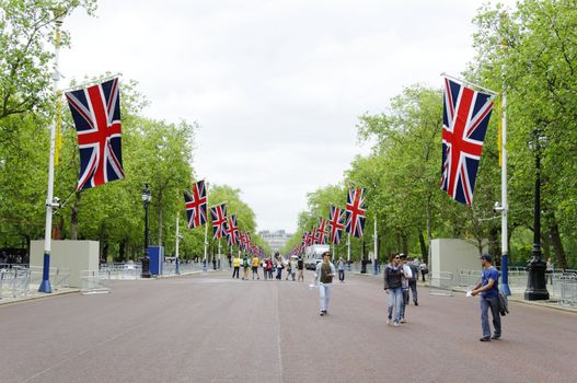 LONDON, UK, Friday 1 June 1, 2012. Preparation and decoration of the Mall and Buckingham Palace for the Queen's Diamond Jubilee main celebrations which will be held during the Central Weekend from June 2 to June 5, 2012.