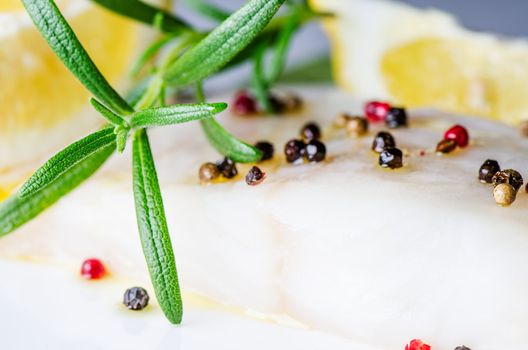 Raw fish with herbs and lemon