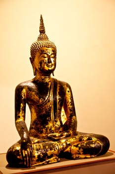 Iconic image of a classical Buddha figure
