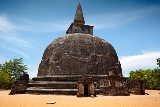 Kiri Vihara - ancient dagoba. Pollonaruwa, Sri Lanka