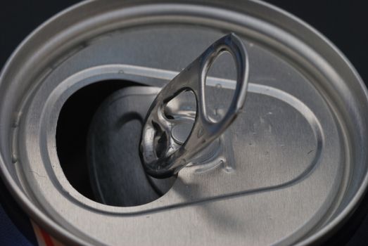 open ring pull on can