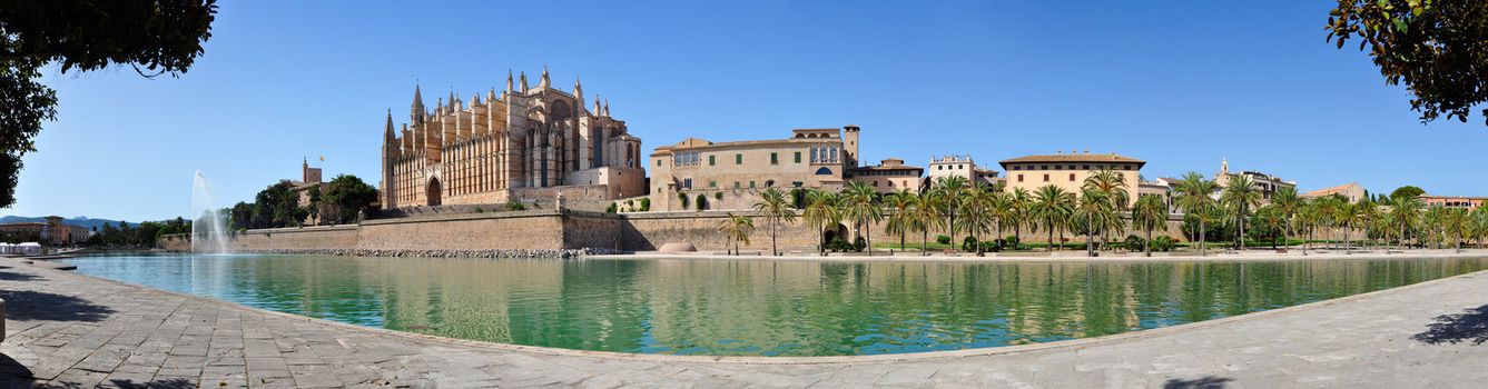 Panorama view of Cathedral Le Seu, Palma de Mallorca, Spain