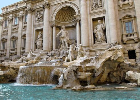 Angle shot of the famous Fontana di Trevi in Roma.