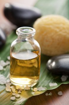 essential oil and stones 