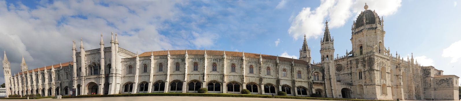 Mosteiro dos Jeronimos Cloister in Belem, Lisbon, Portugal