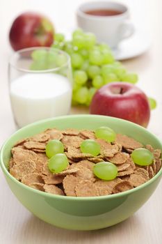 cornflakes with grapes 