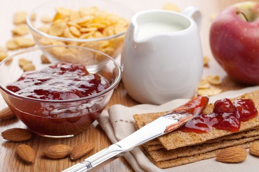 crisp bread with jam for breakfast 