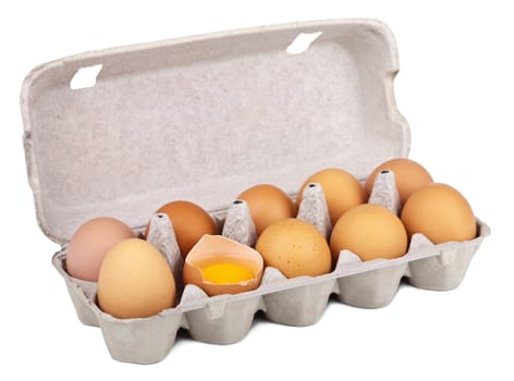 eggs in box isolated