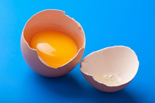 egg over blue