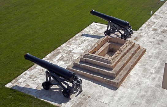 cannon in the harbour of Valetta on Malta