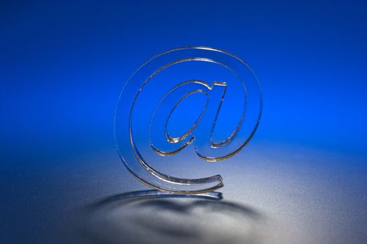 The Sign Email on turn blue the background.