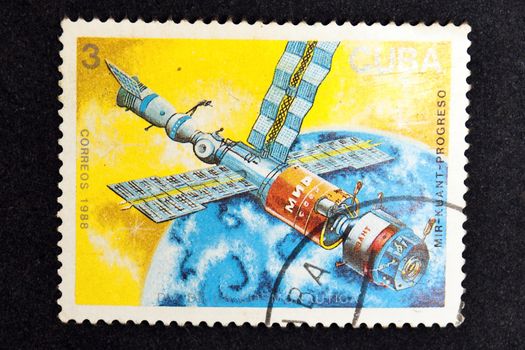 CUBA CIRCA 1988: stamp printed by CUBA, shows Cosmonautics Day, MIR KUANT USSSR ,CIRCA 1988