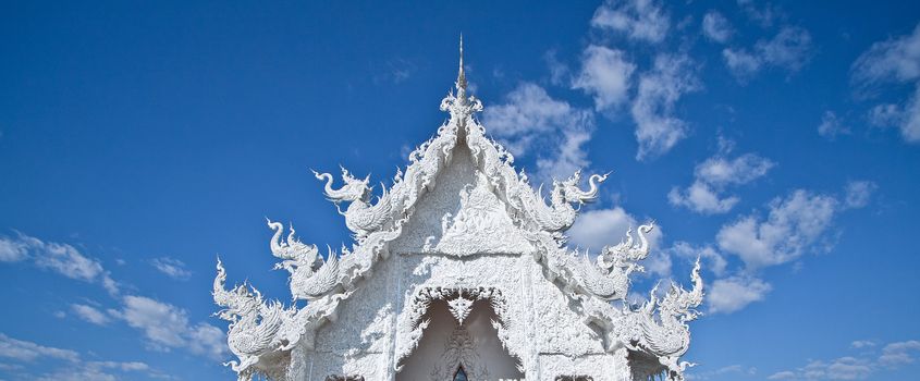 wat rong khun in thailand