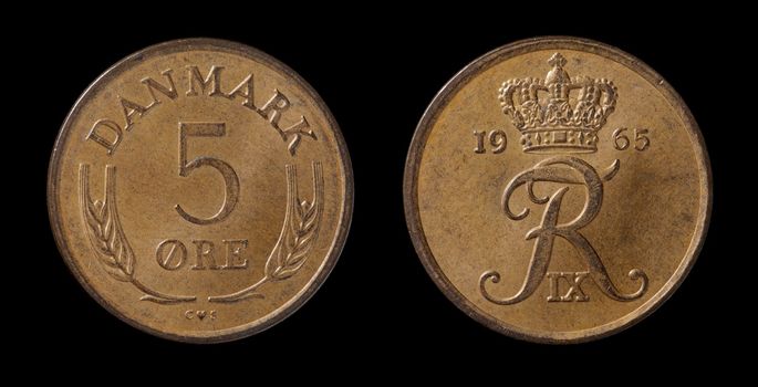 Danish 5-�re coin from 1965 isolated on black