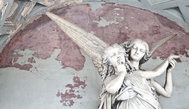 Collection of the most beautiful and moving architectures examples in European cemeteries