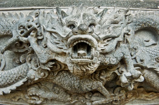 Dragon statue Of the god of China.