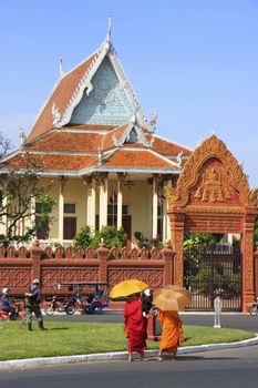 Wat Ounalom, Sisowath Quay, Phnom Penh, Cambodia