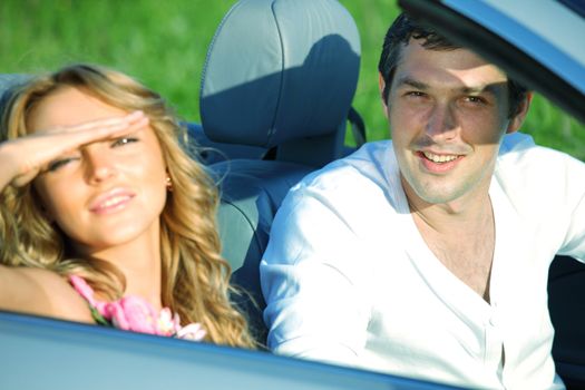 funey friends in dance car