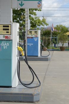 picture of gas station with oil injection