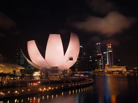 SINGAPORE - JAN 1,2012 : The Marina Bay waterfront Jan 1,2012 in Singapore. 