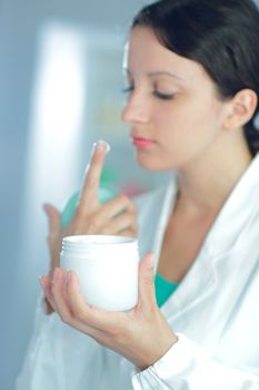 portrait of a beautiful pharmacist  woman  