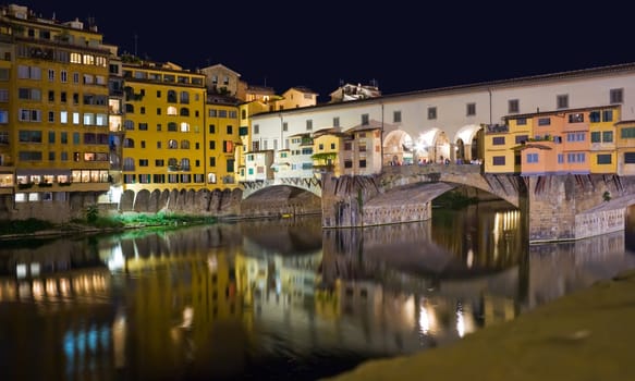 Ponte Vecchio in Florence at night. Italy, 2008.