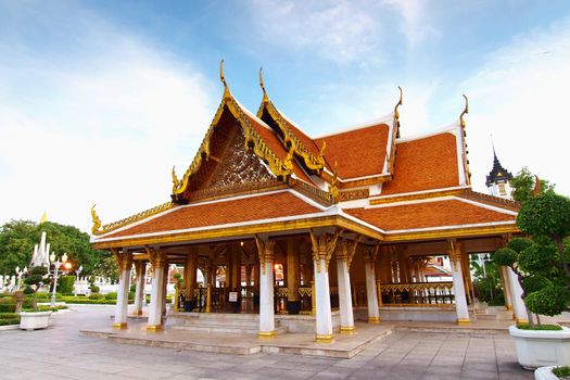 Thai architecture: Wat Ratchanadda, Loha Prasat