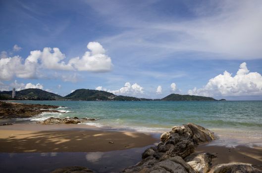 Sea views from the shady beach. Phuket. Patong.