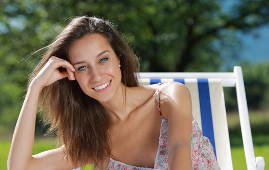 Young beatiful woman portrait