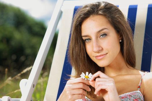 Young beatiful woman portrait