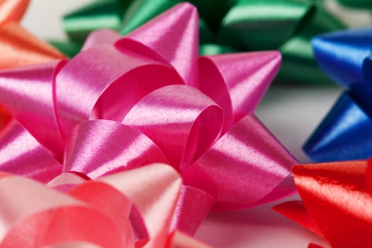 background color of gift ribbons and flowers