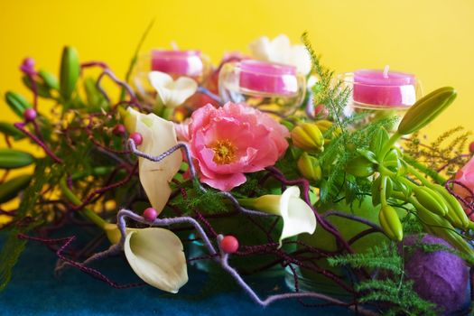 Wedding decoration in white and purple tones, callas in bouquet