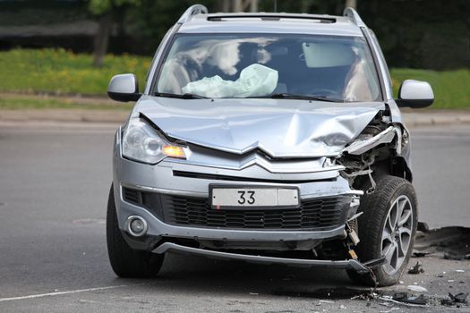 Broken after the collision, the car Citroen C-Crosser, front view