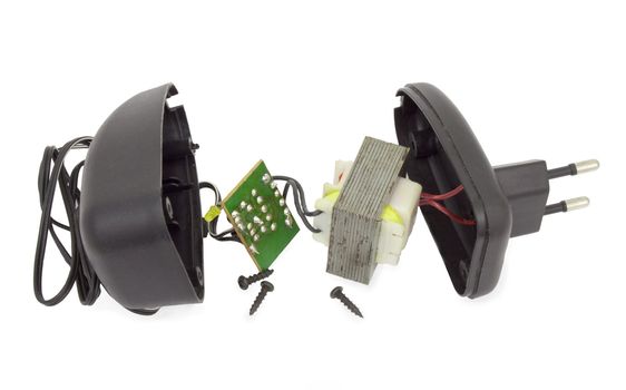 The device for electric supply of 12 volt