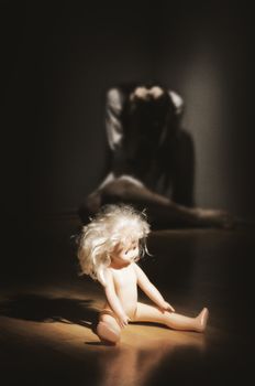 Crazy girl and plastic doll on the floor (ancient style version)